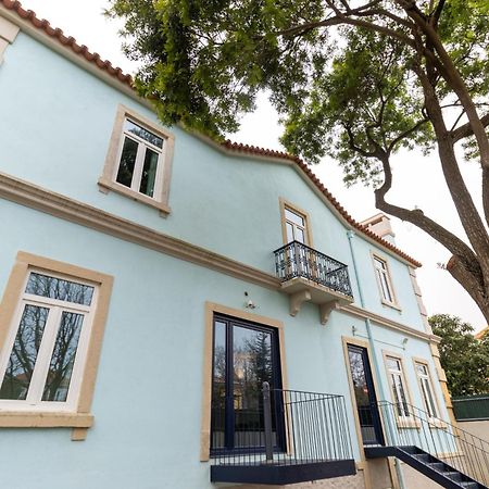 Surf & Sea Suites Parede Bagian luar foto