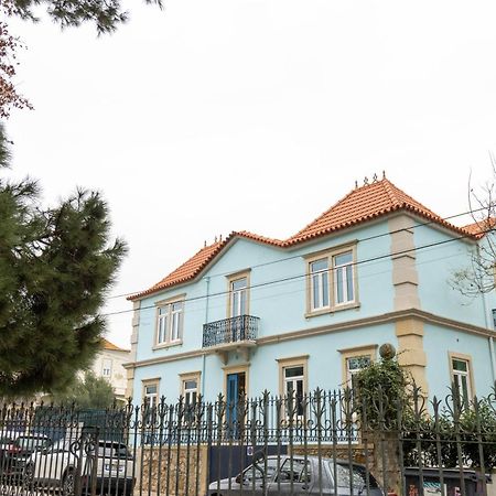 Surf & Sea Suites Parede Bagian luar foto