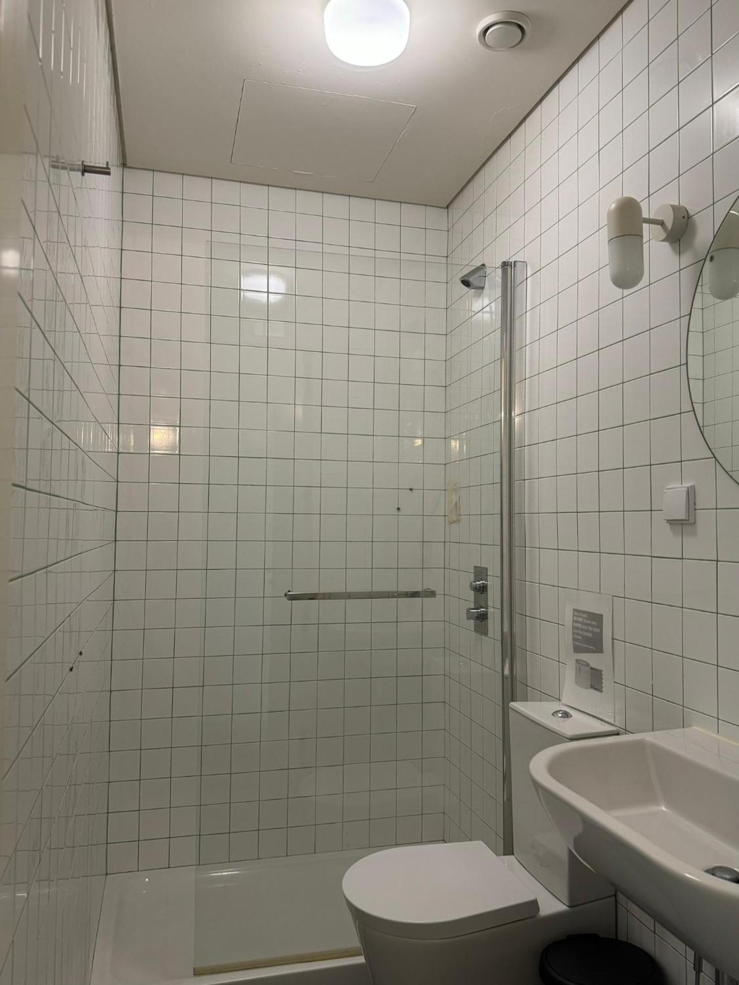 Surf & Sea Suites Parede Bagian luar foto