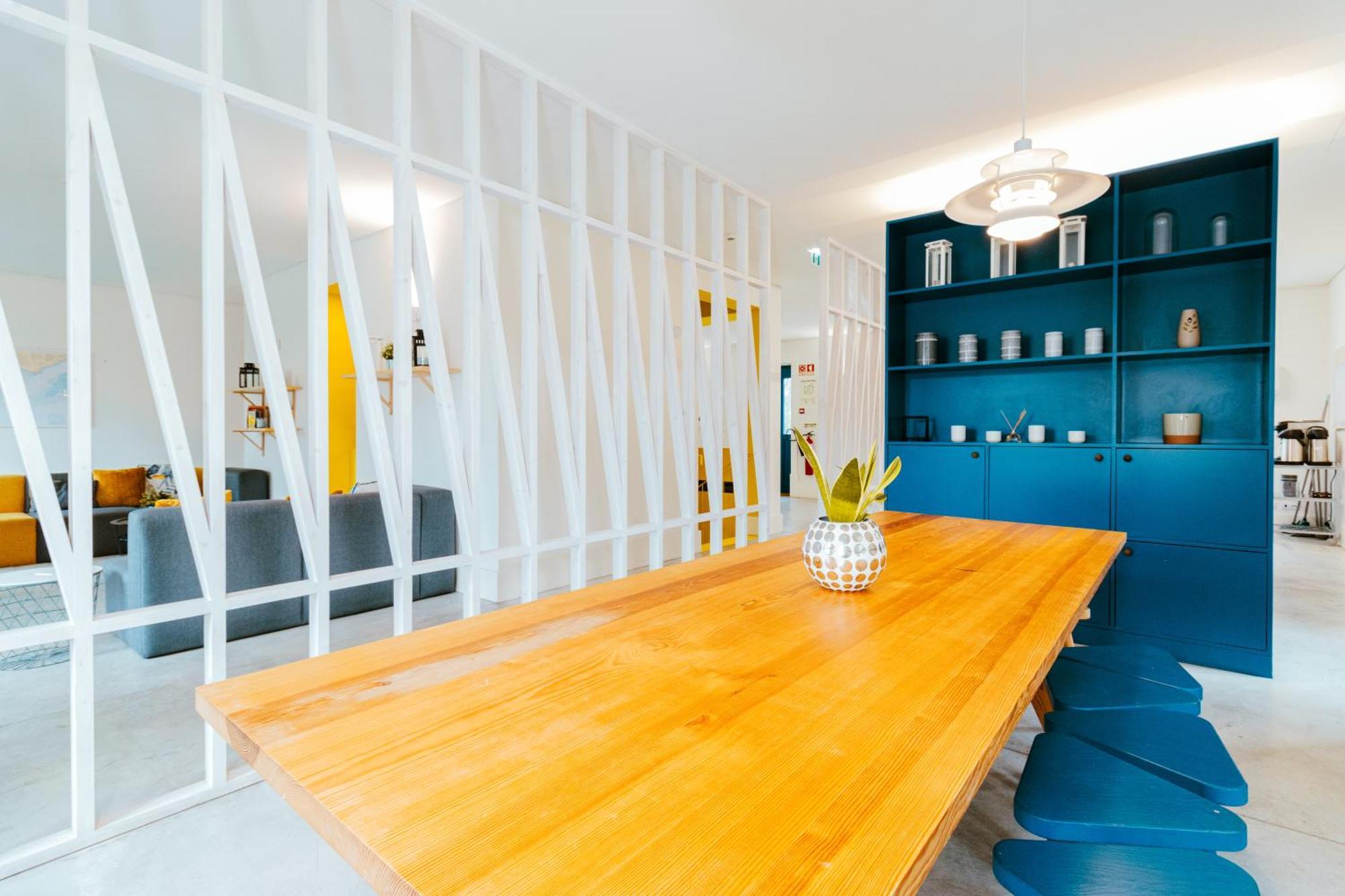 Surf & Sea Suites Parede Bagian luar foto
